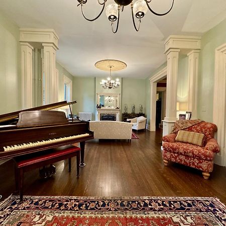 The Edwards Waterhouse Inn Fredonia Buitenkant foto